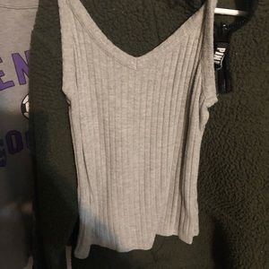 gray american eagle tank top
